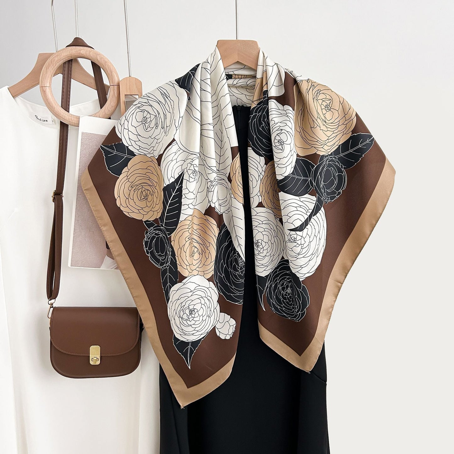 High-profile High-grade Korean Color Matching Floral Printed Scarf
