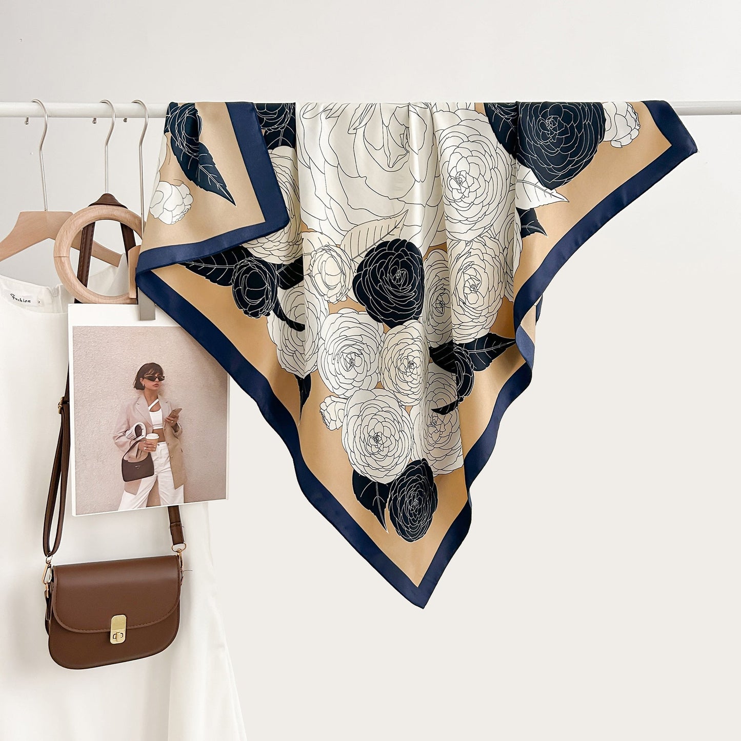 High-profile High-grade Korean Color Matching Floral Printed Scarf