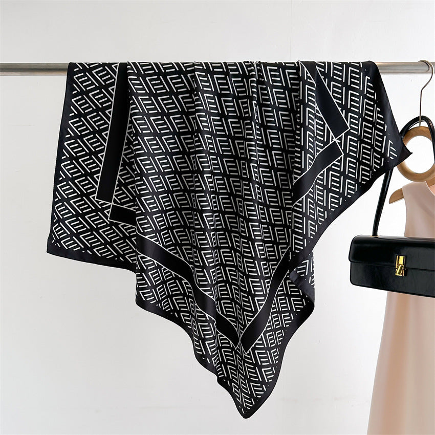 Fashion Printed Silk Scarf Twill Silk High Quality Square Scarf
